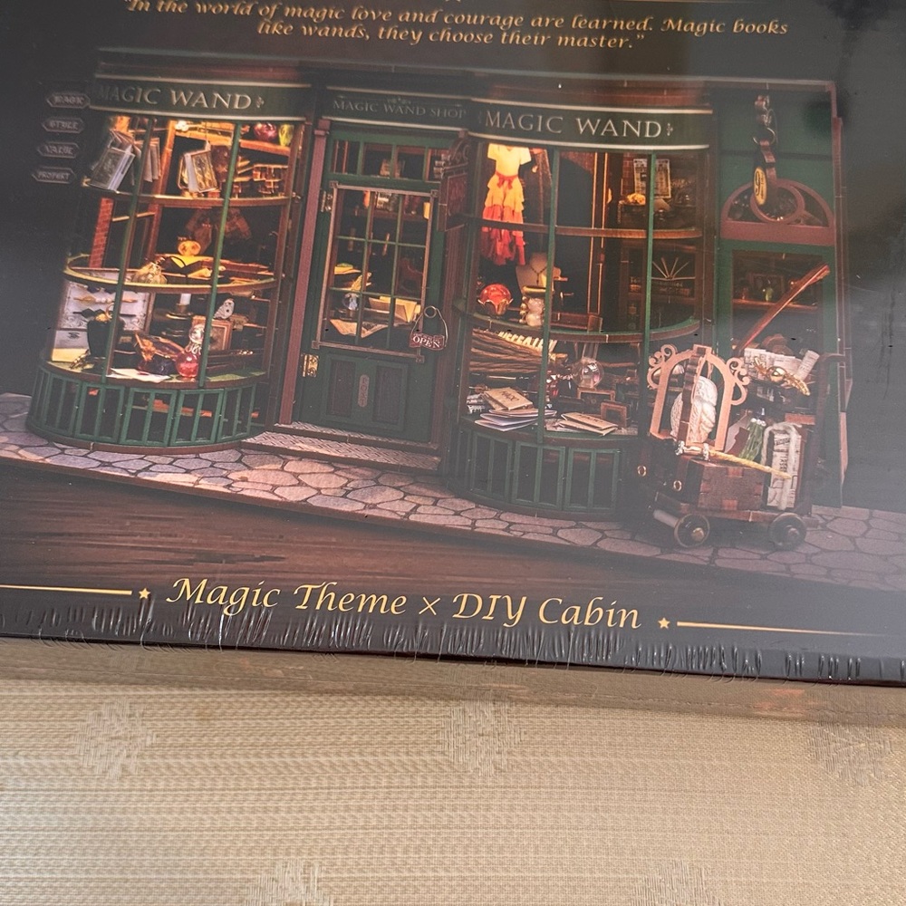 The Magic House DIY Cabin Kit - Picture 10 of 14